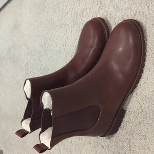 NEVER WORN Loft ankle boots